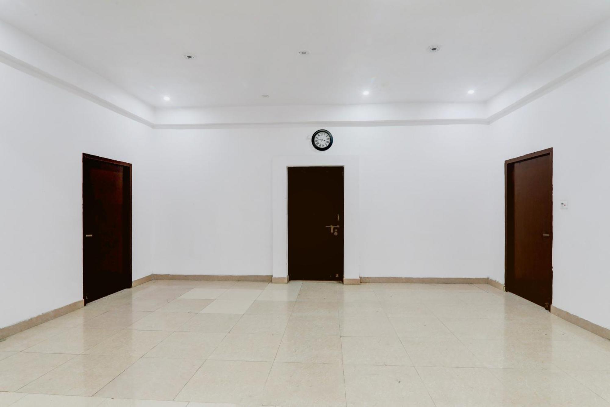 Super Hotel O Insaf Nagar Munshipuliya Formerly Vibrant Chinhat Zewnętrze zdjęcie