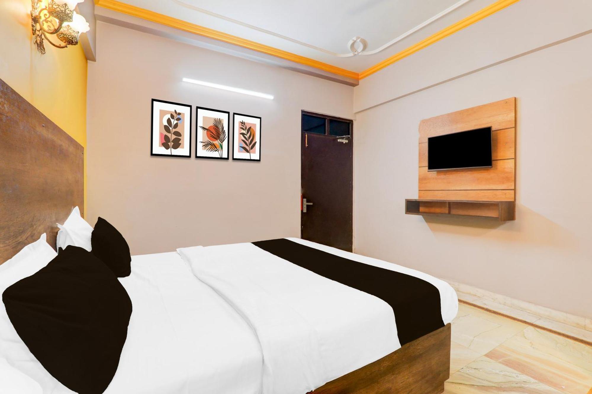 Super Hotel O Insaf Nagar Munshipuliya Formerly Vibrant Chinhat Zewnętrze zdjęcie